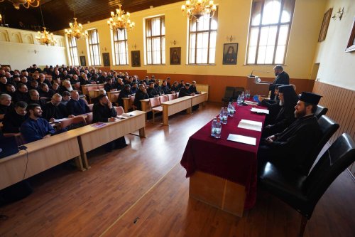 Conferinţă preoţească la Sibiu Poza 213618