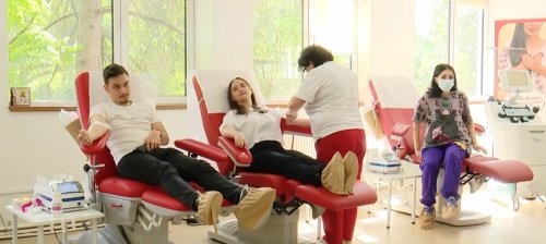 Noi campanii de donare de sânge organizate de voluntarii bucureșteni Poza 213642