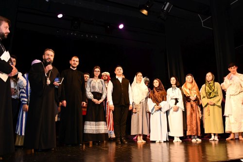 Piesa de teatru „Mironosițele” a fost interpretată la Caransebeș Poza 213619