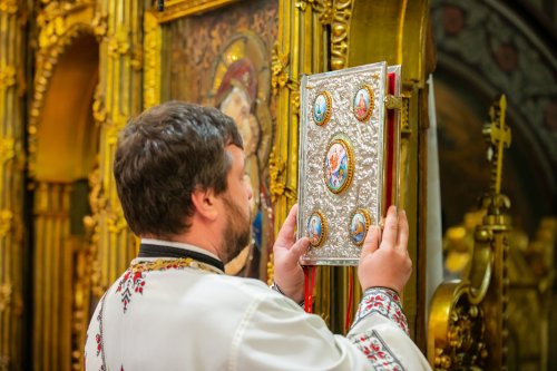 Hirotonie întru preot pentru un diacon psalt de la Catedrala Patriarhală Poza 213780