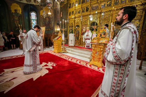 Hirotonie întru preot pentru un diacon psalt de la Catedrala Patriarhală Poza 213792