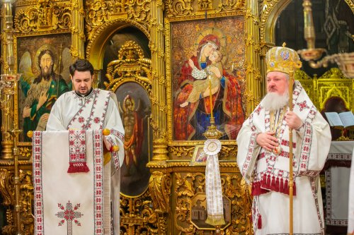 Hirotonie întru preot pentru un diacon psalt de la Catedrala Patriarhală Poza 213795