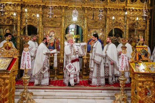Hirotonie întru preot pentru un diacon psalt de la Catedrala Patriarhală Poza 213840