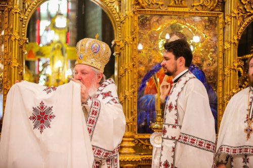Hirotonie întru preot pentru un diacon psalt de la Catedrala Patriarhală Poza 213841