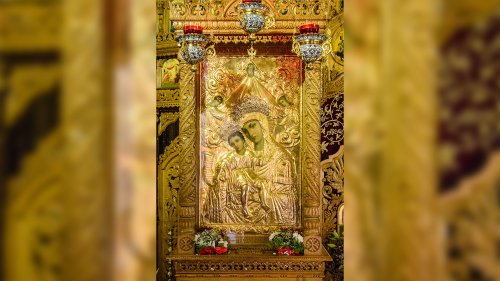 Icoana „Axionița” de la Mănăstirea Hadâmbu va fi dusă spre închinare în localitatea Straja, Suceava Poza 214060
