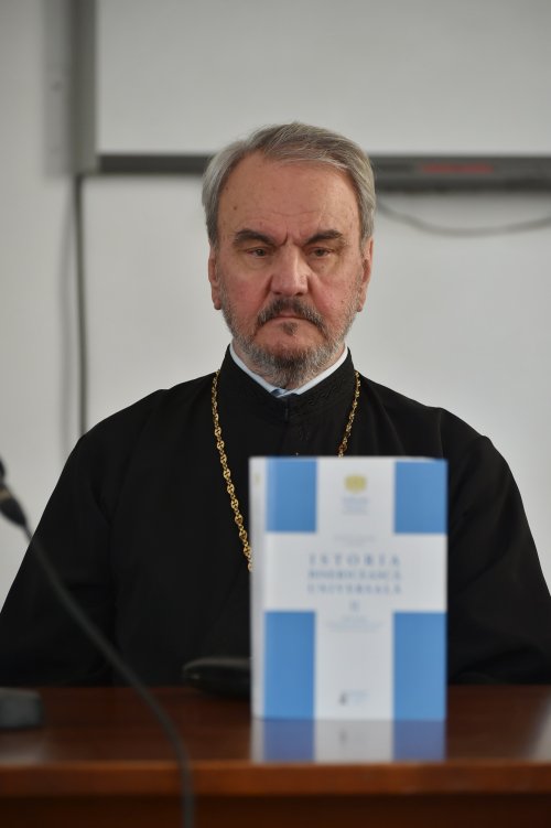 Lansare de carte la Facultatea de Teologie Ortodoxă din Bucureşti Poza 214125