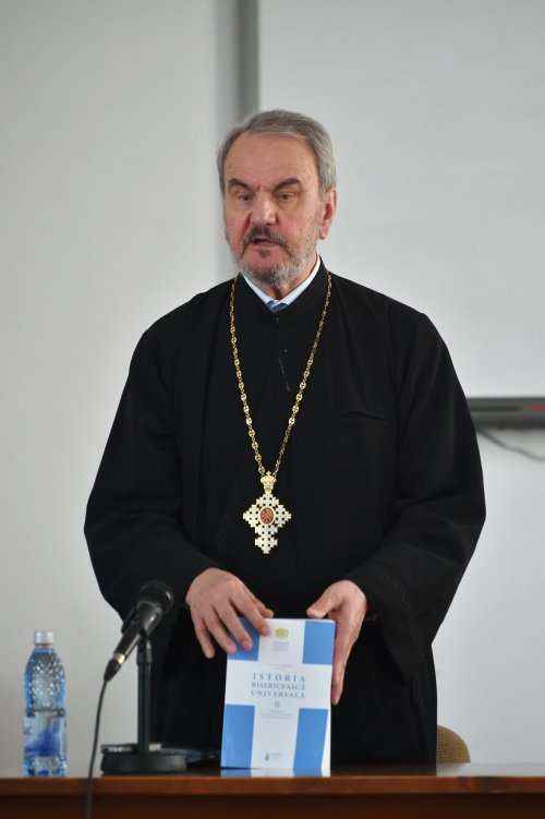 Lansare de carte la Facultatea de Teologie Ortodoxă din Bucureşti Poza 214137