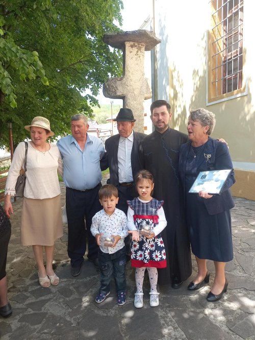 Recunoştinţă pentru familiile din Boița, judeţul Sibiu, cu peste 50 de ani de căsnicie Poza 214310