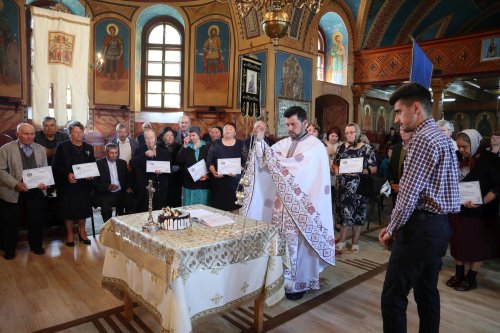Recunoştinţă pentru familiile din Boița, judeţul Sibiu, cu peste 50 de ani de căsnicie Poza 214314