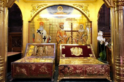 Hramul istoric al Catedralei Patriarhale, jertfă de laudă adusă sfinţilor Poza 214345