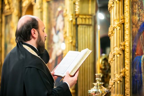 Laudă de seară adusă Sfinţilor Împăraţi la Catedrala Patriarhală Poza 214458