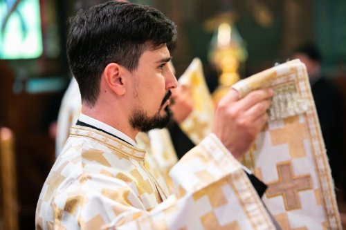 Laudă de seară adusă Sfinţilor Împăraţi la Catedrala Patriarhală Poza 214463