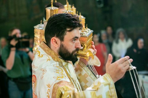 Laudă de seară adusă Sfinţilor Împăraţi la Catedrala Patriarhală Poza 214475