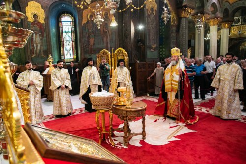 Laudă de seară adusă Sfinţilor Împăraţi la Catedrala Patriarhală Poza 214503