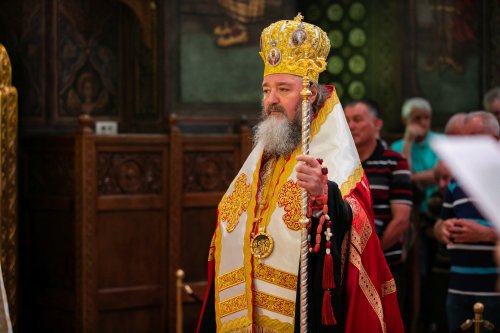 Laudă de seară adusă Sfinţilor Împăraţi la Catedrala Patriarhală Poza 214505