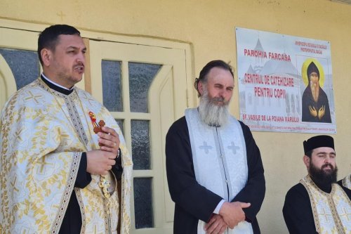 Inaugurare de centru catehetic în Arhiepiscopia Romanului și Bacăului Poza 214741