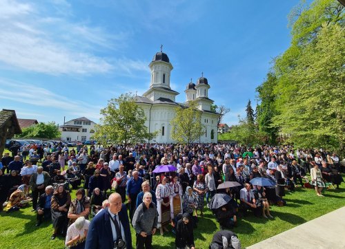 Resfinţire şi binecuvântare la Badon, Episcopia Sălajului Poza 214932