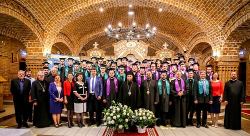 Festivitatea de absolvire a teologilor în Baia Mare Poza 215117