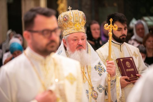 Consilier patriarhal de la Cancelaria Sfântului Sinod, hirotonit întru preot Poza 215511