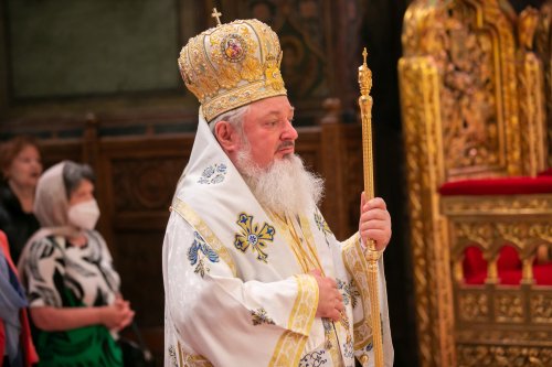 Consilier patriarhal de la Cancelaria Sfântului Sinod, hirotonit întru preot Poza 215514