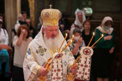Consilier patriarhal de la Cancelaria Sfântului Sinod, hirotonit întru preot Poza 215521