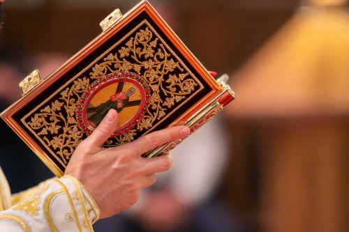 Consilier patriarhal de la Cancelaria Sfântului Sinod, hirotonit întru preot Poza 215528