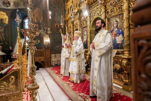 Consilier patriarhal de la Cancelaria Sfântului Sinod, hirotonit întru preot Poza 215555