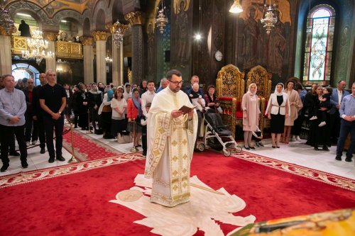 Consilier patriarhal de la Cancelaria Sfântului Sinod, hirotonit întru preot Poza 215558