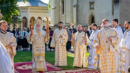 Duminica vindecării orbului la catedrala din Suceava Poza 215720