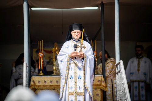 Duminica vindecării orbului la catedrala din Suceava Poza 215773
