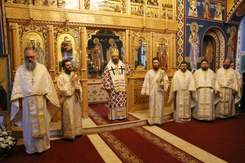 Vizită arhierească la Seminarul Teologic Ortodox din Iași Poza 215972
