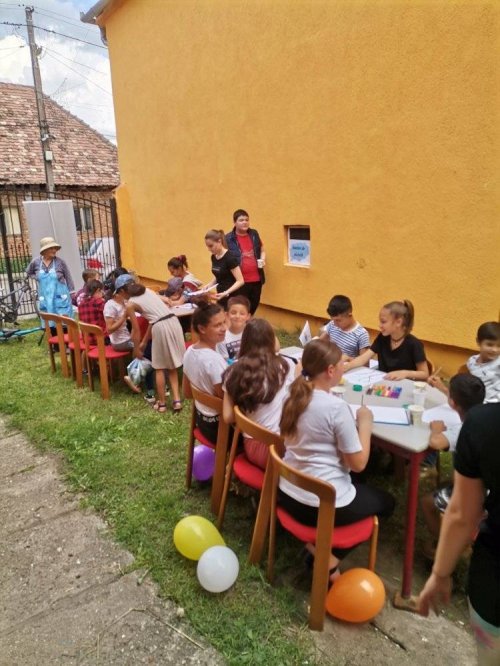 Activităţi artistice şi recreative de Ziua Copilului în Parohia Caşolţ, judeţul Sibiu Poza 216159