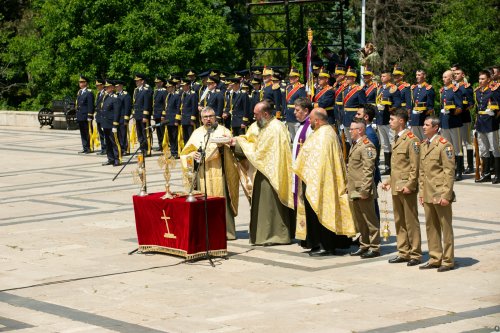 Ceremonii militare dedicate Zilei Eroilor în București Poza 216241