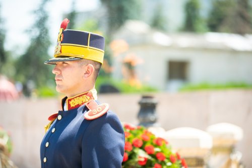 Ceremonii militare dedicate Zilei Eroilor în București Poza 216264