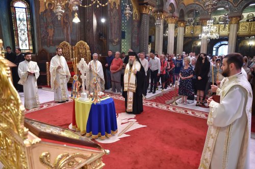 Pomenirea eroilor români la Catedrala Patriarhală Poza 216188
