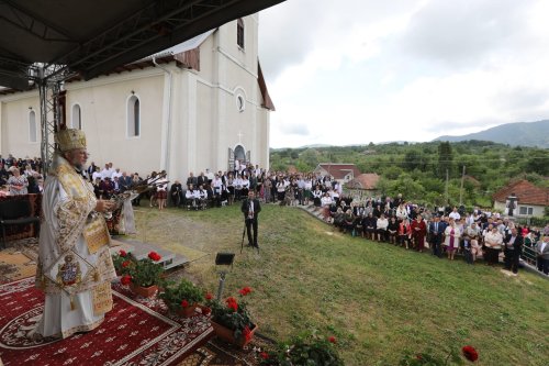 O nouă capelă de cimitir la Cerneşti, Protopopiatul Lăpuş Poza 216751
