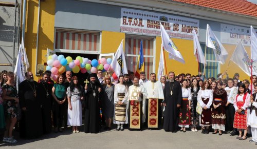 Popasuri duhovnicești și daruri pentru copii în Eparhia Caransebeșului Poza 216892