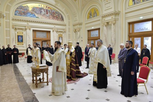 Ședința de constituire a noii Adunări eparhiale a Arhiepiscopiei Bucureștilor Poza 216966