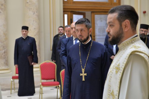 Ședința de constituire a noii Adunări eparhiale a Arhiepiscopiei Bucureștilor Poza 216976