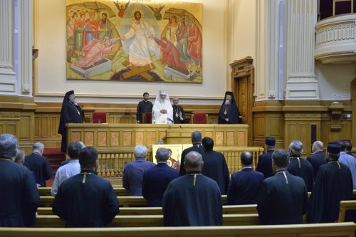 Ședința de constituire a noii Adunări eparhiale a Arhiepiscopiei Bucureștilor Poza 216978