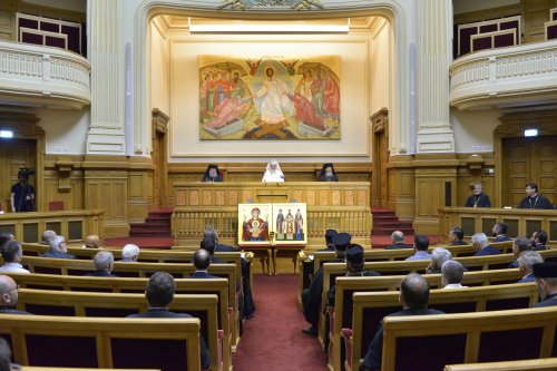 Ședința de constituire a noii Adunări eparhiale a Arhiepiscopiei Bucureștilor Poza 216979