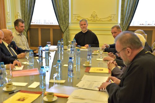 Ședința de constituire a noii Adunări eparhiale a Arhiepiscopiei Bucureștilor Poza 216992