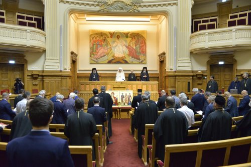 Ședința de constituire a noii Adunări eparhiale a Arhiepiscopiei Bucureștilor Poza 216997