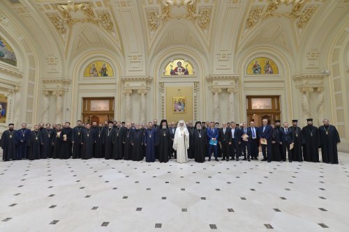 Ședința de constituire a noii Adunări eparhiale a Arhiepiscopiei Bucureștilor Poza 217003