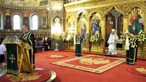 Binecuvântarea Maicii Domnului peste credincioşii din Sibiu, la Praznicul Rusaliilor Poza 217204