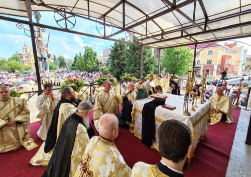 Slujire arhierească şi procesiune la Cluj‑Napoca Poza 217224