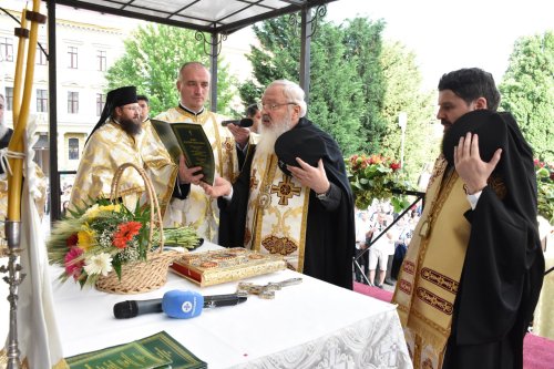 Slujire arhierească şi procesiune la Cluj‑Napoca Poza 217232