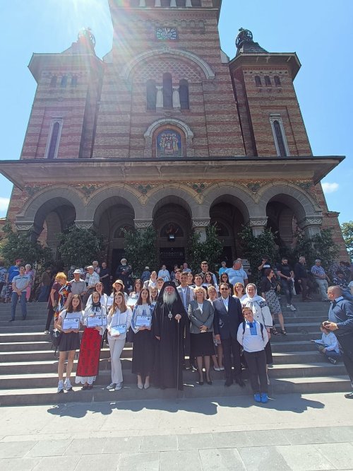 Tineri olimpici premiați la Catedrala Mitropolitană din Timișoara Poza 217492