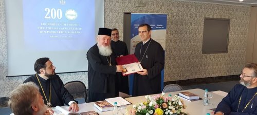 Colegiul decanilor facultăților de teologie din Patriarhia Română Poza 217616
