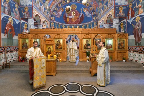 „Comuniunea sfinților, taina frumuseții Bisericii” Poza 217782